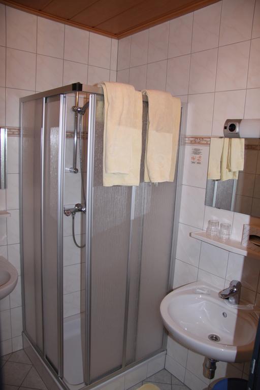 Sporthotel Moelltal Flattach Room photo